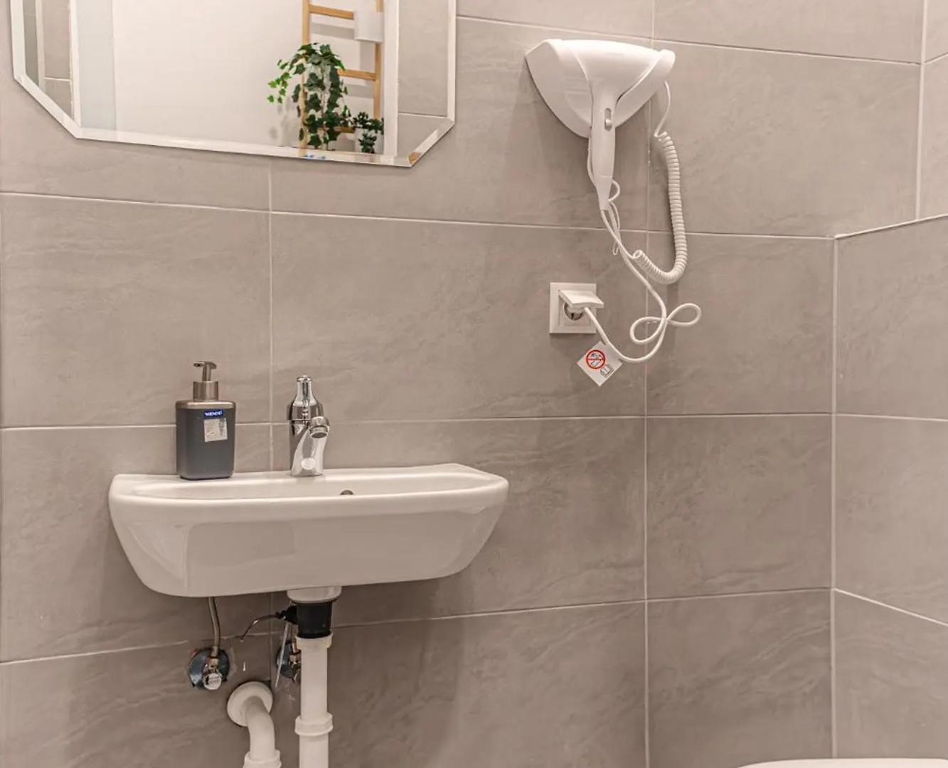 Stylish Apartment Wiener Stadthalle